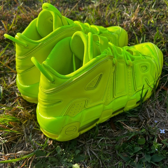 CLEAN Nike size 12 Air More Uptempo Volt 2022 Green shoes - Picture 8 of 13